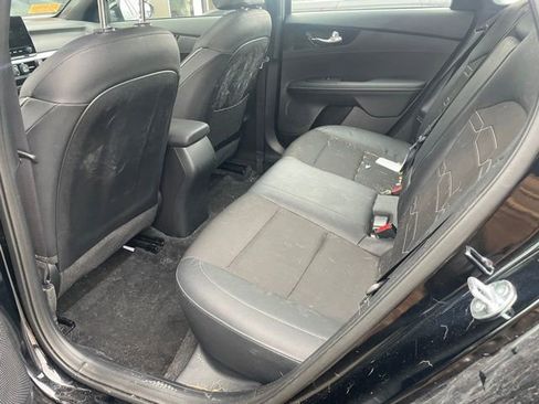 Used 2024 Kia Forte GT-Line w/ GT-Line Premium Package image 15