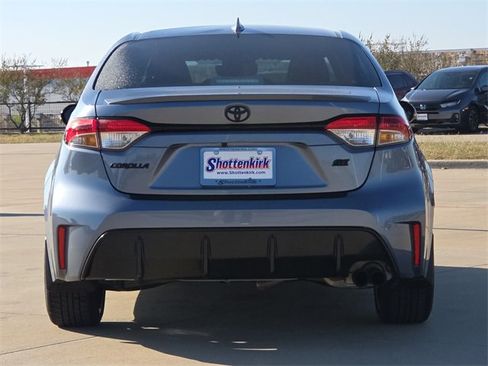 Used 2025 Toyota Corolla SE image 7