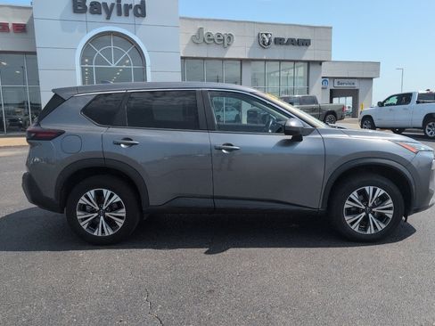 Used 2023 Nissan Rogue SV AWD/4WD image 10