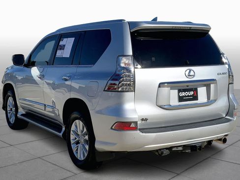 Used 2016 Lexus GX 460 image 11