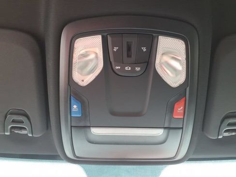 Used 2022 RAM 5500 Tradesman w/ Chrome Appearance Group AWD/4WD image 24