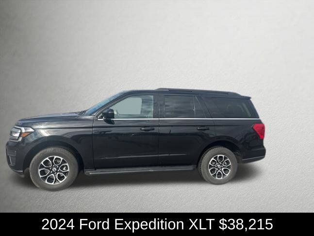 Used 2024 Ford Expedition XLT AWD/4WD image 2