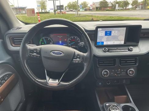 Used 2022 Ford Maverick Lariat FWD image 9