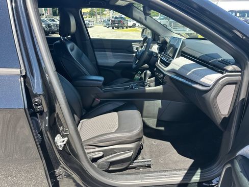 Used 2025 Jeep Compass Latitude AWD/4WD image 13