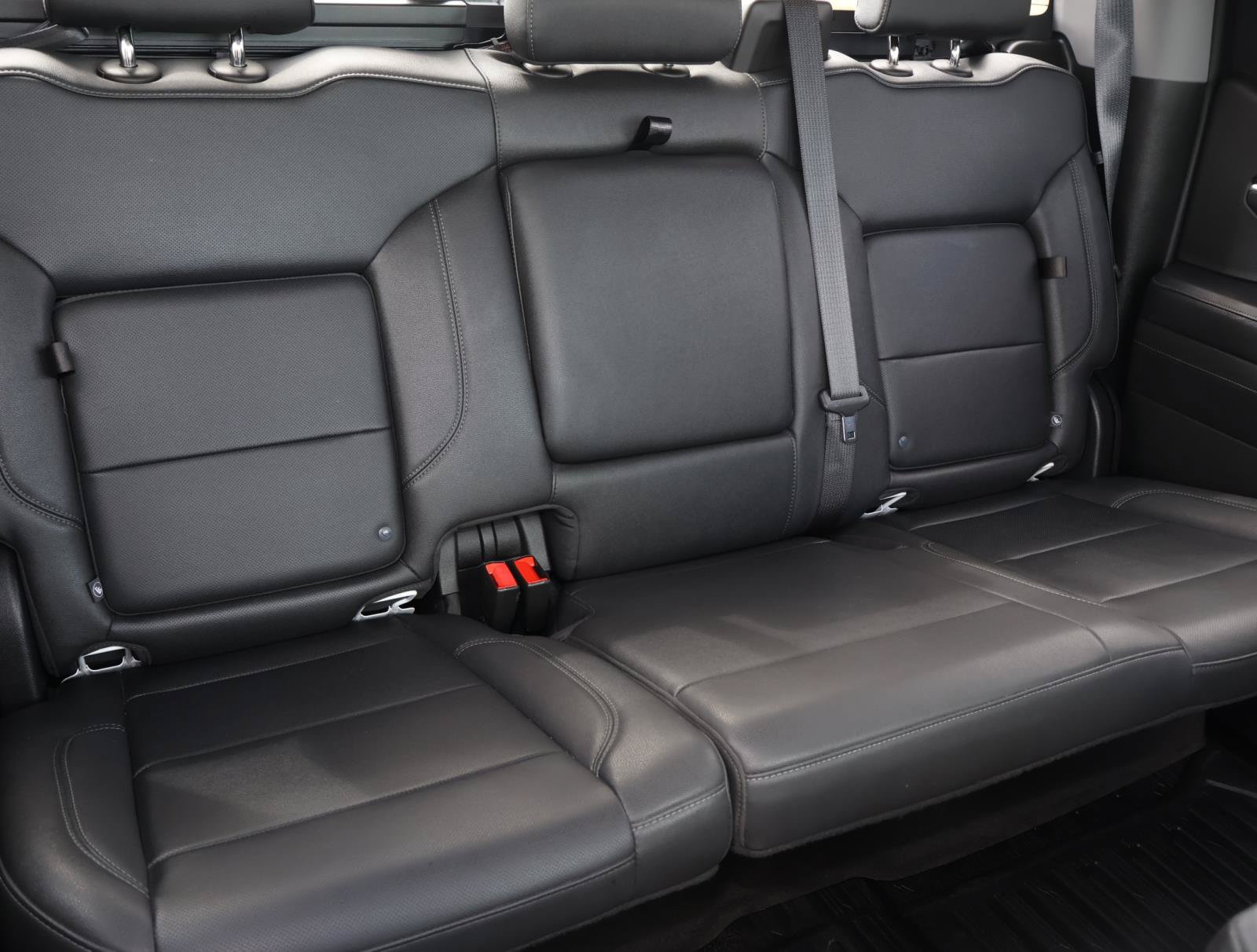 Used 2022 GMC Sierra 1500 SLT RWD image 21