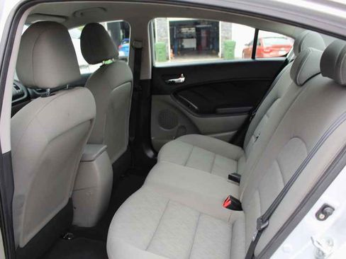 Used 2015 Kia Forte LX FWD image 22