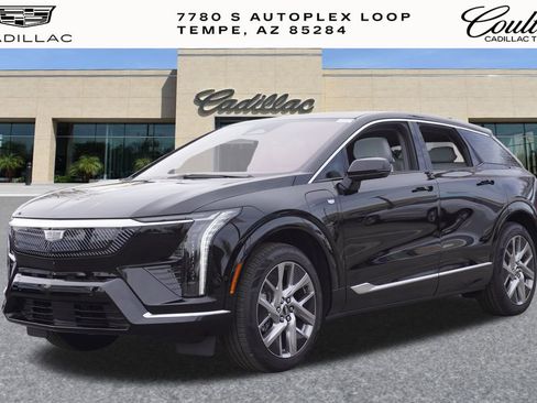 New 2026 Cadillac Optiq Luxury 1 image 4