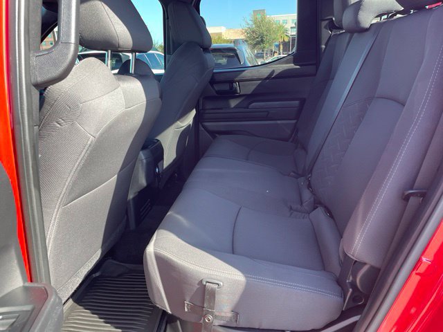 Used 2023 Jeep Gladiator Sport AWD/4WD image 17