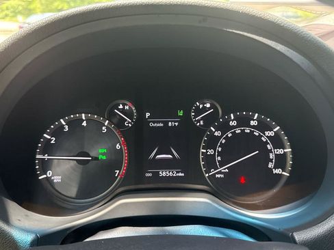 Used 2022 Lexus GX 460 Premium w/ Accessory Package AWD/4WD image 28
