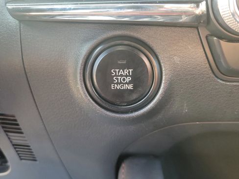 Used 2023 MAZDA MAZDA3 s image 13