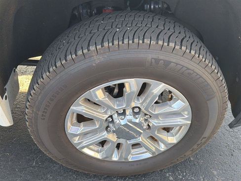 Used 2021 GMC Sierra 2500 Denali w/ Technology Package AWD/4WD image 10