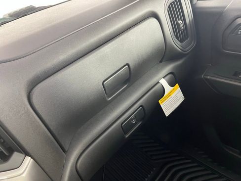 New 2026 Chevrolet Silverado 2500 Custom image 32