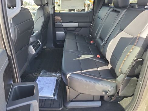 New 2026 Ford F250 Lariat w/ Lariat Ultimate Package image 24