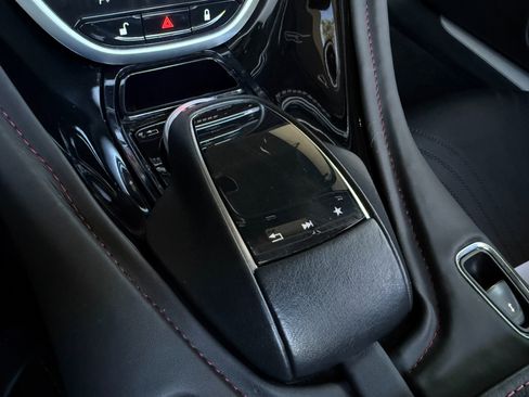 Used 2020 Aston Martin DB11 Volante RWD image 41