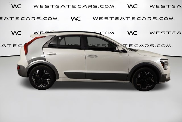 Used 2023 Kia Niro Wave w/ Wave Preserve Package FWD image 49
