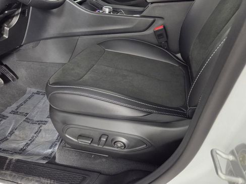 New 2026 Jeep Grand Cherokee Altitude RWD image 24