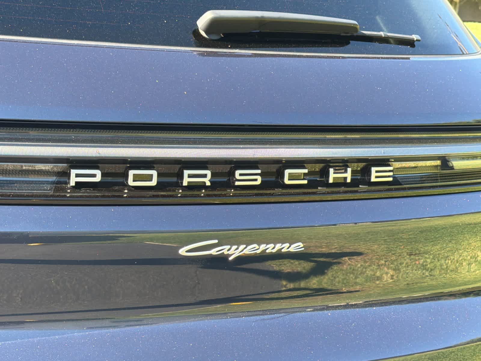 Certified 2024 Porsche Cayenne AWD/4WD image 33