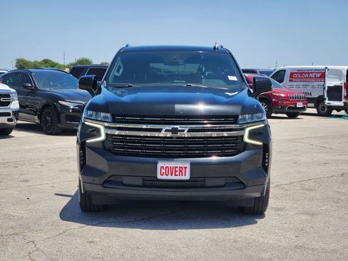 Used 2021 Chevrolet Suburban RST w/ Luxury Package RWD image 2