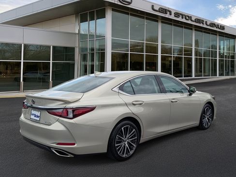 Certified 2025 Lexus ES 350 w/ Premium Package FWD image 3