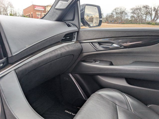 Used 2020 Cadillac Escalade Platinum AWD/4WD image 72
