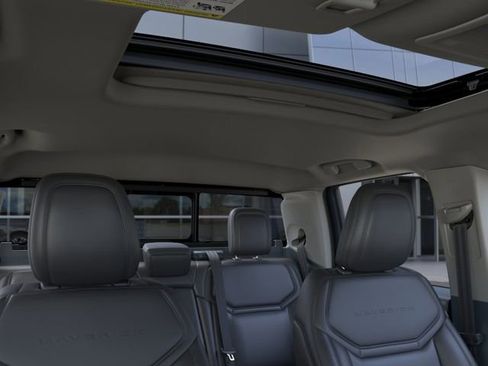 New 2026 Ford Maverick Lariat w/ Black Appearance Package image 12