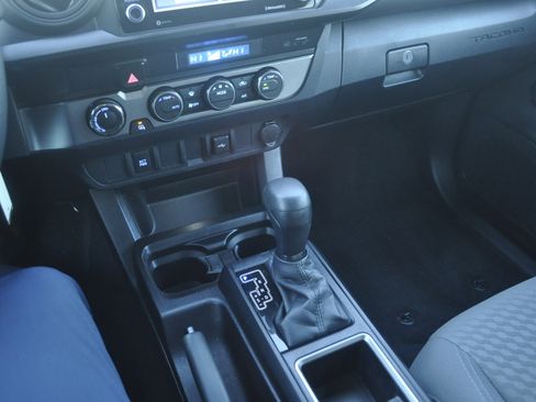 Used 2022 Toyota Tacoma SR image 22