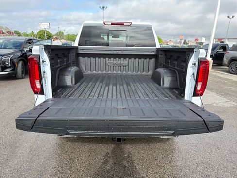 New 2026 GMC Sierra 1500 SLT AWD/4WD image 24