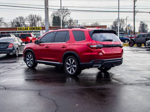 Used 2025 Honda Pilot Elite image 5