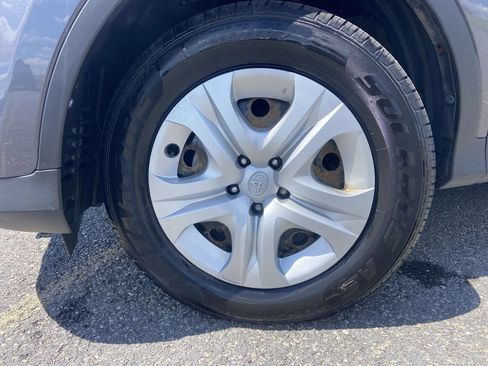 Used 2015 Toyota RAV4 LE AWD/4WD image 31