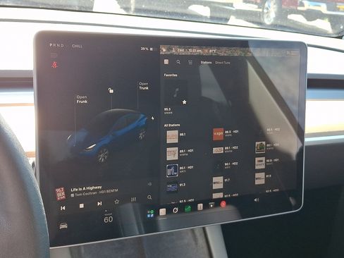 Used 2023 Tesla Model Y Long Range AWD/4WD image 18