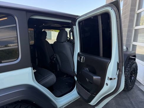 Used 2024 Jeep Wrangler Unlimited Sport AWD/4WD image 34