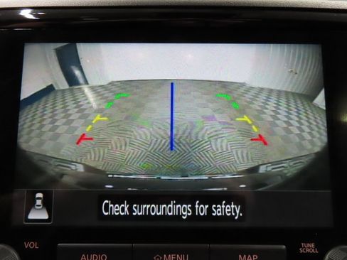 Used 2023 Nissan Frontier PRO-4X image 17