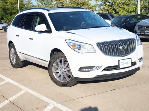 Used 2017 Buick Enclave Leather image 2
