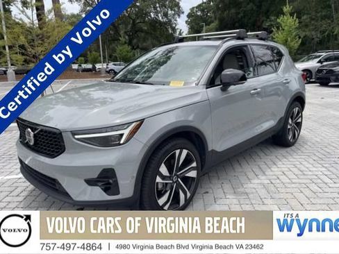 Used 2024 Volvo XC40 B5 Ultimate w/ Protection Package Premier AWD/4WD image 1