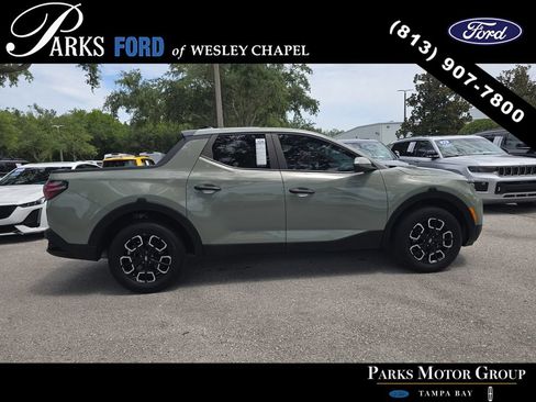 Used 2024 Hyundai Santa Cruz SEL FWD image 3