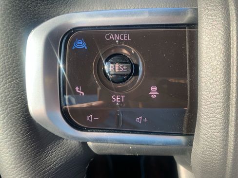 New 2025 Nissan Armada SL w/ Captain's Chari Seat Package image 27