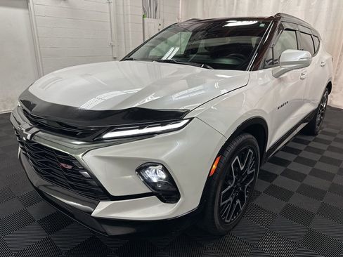 Used 2024 Chevrolet Blazer RS w/ Driver Confidence II Package image 4
