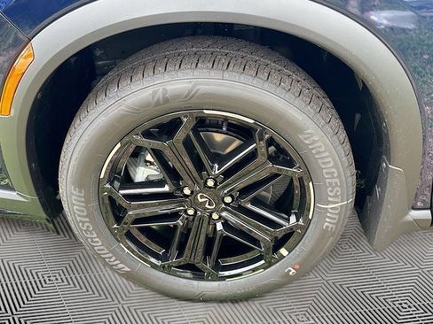 Used 2026 INFINITI QX60 Sport w/ Dark Cargo Package image 35