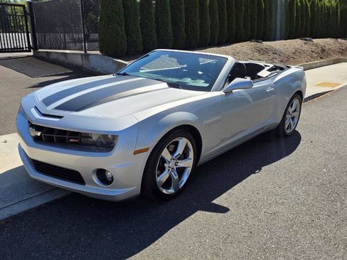 Used 2011 Chevrolet Camaro SS w/ RS Package RWD image 3