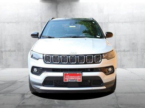 Used 2025 Jeep Compass Limited AWD/4WD image 4