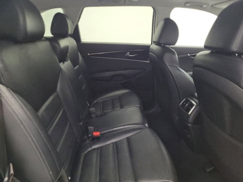 Used 2020 Kia Sorento EX AWD/4WD image 19