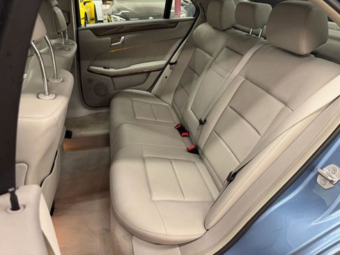 Used 2011 Mercedes-Benz E 350 Sedan image 22