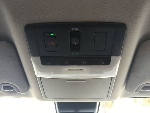 Used 2023 Nissan Altima 2.0 SR FWD image 23