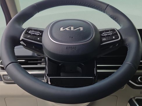 New 2026 Kia Carnival SX Prestige FWD image 28