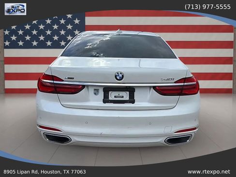 Used 2018 BMW 740i xDrive AWD/4WD image 8