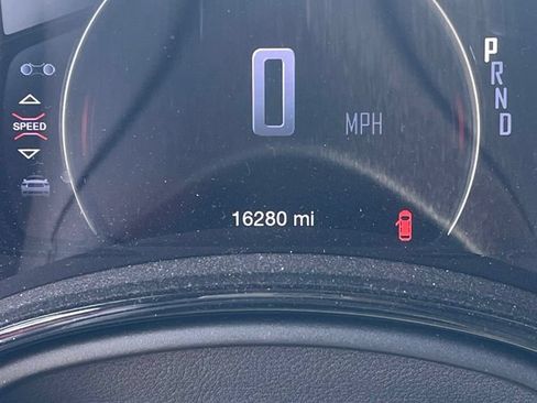 Used 2024 Dodge Durango R/T RWD image 3