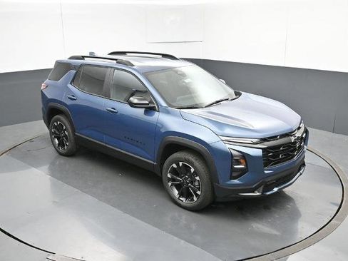 New 2026 Chevrolet Equinox RS w/ LPO, Floor Liner Package image 23