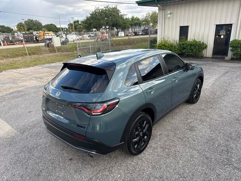 Used 2025 Honda HR-V Sport image 5