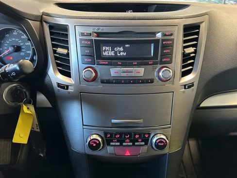 Used 2013 Subaru Outback 2.5i Premium image 14