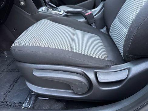 Used 2019 Hyundai Kona SE AWD/4WD image 15